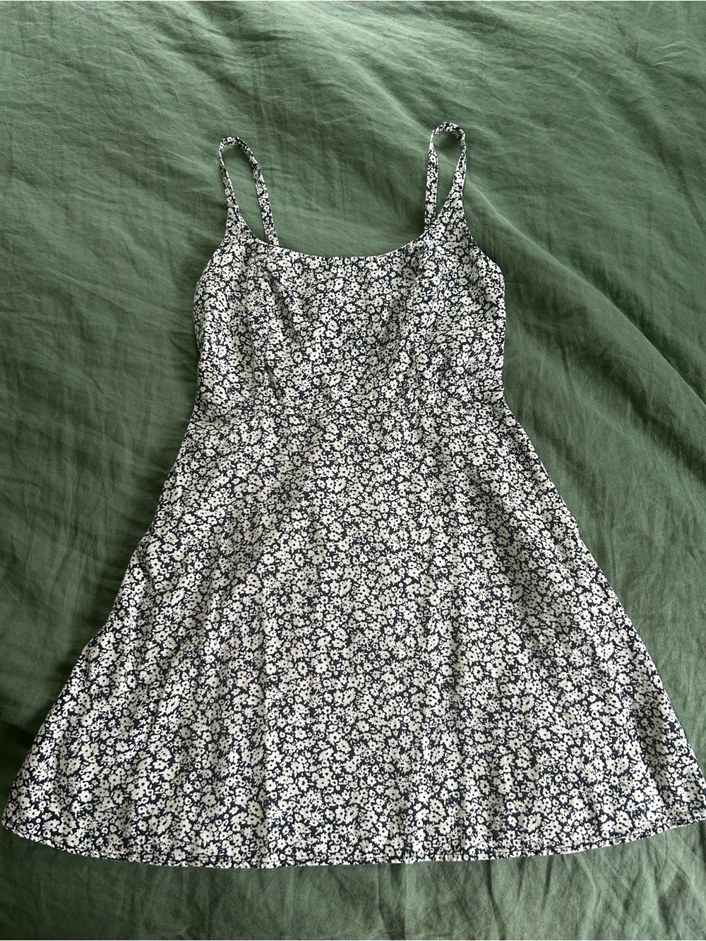 Old Navy Blue & White Mini Floral Sundress